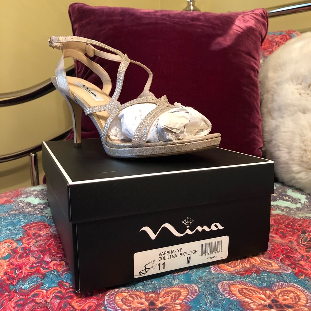Nina Goldina Skylight Pumps